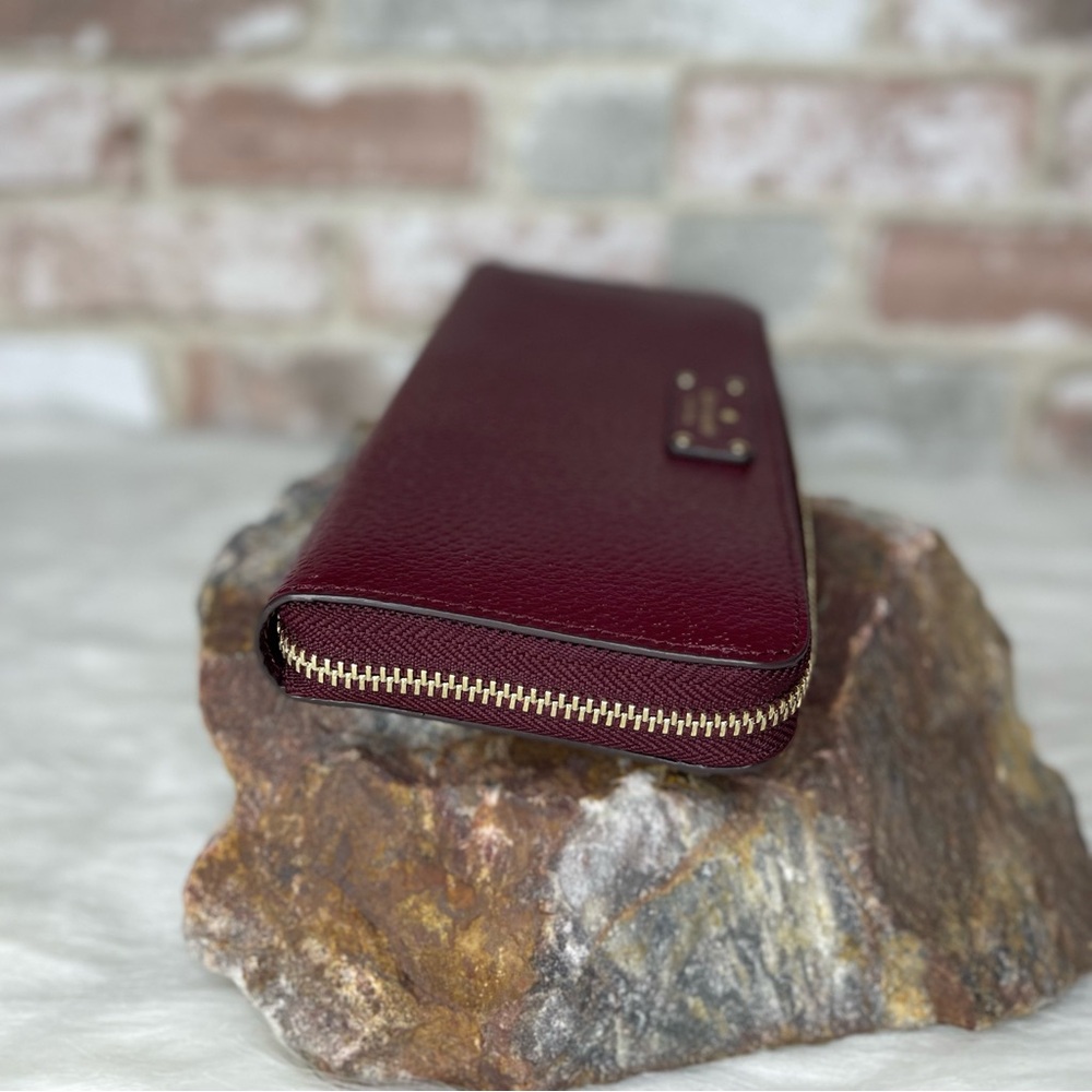 COPY - Kate Spade Wallet - Picture 4 of 11